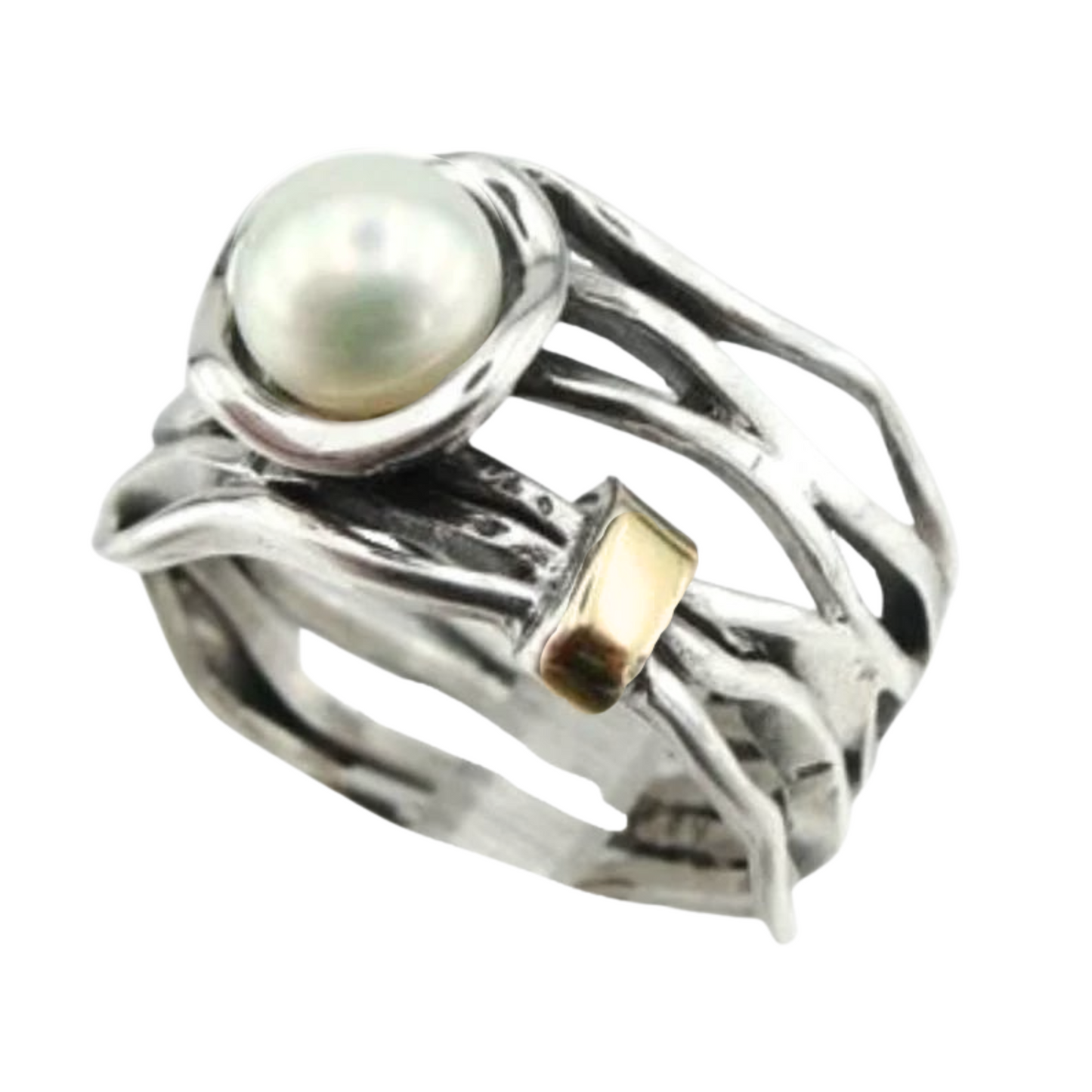 Extremely Elegant pearl ring<br>The ring is made of solid Sterling silver and 9K Yellow Gold, decorated with natural white pearl.