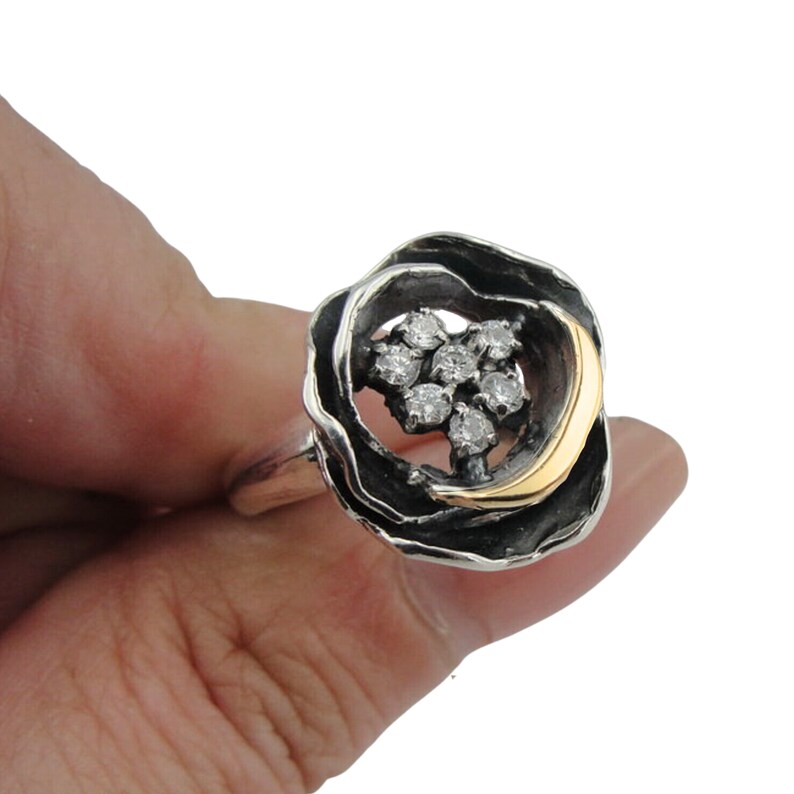 Rose-shaped Ring, Sterling Silver, Gold, and Zircon gemstones.