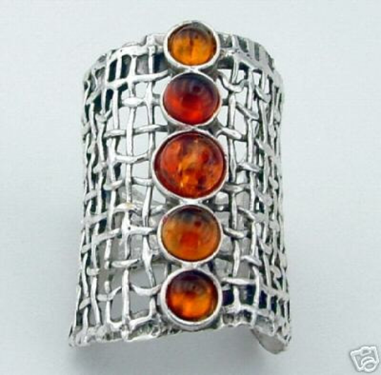 Long Net Ring, With Amethyst and Garnet gemstone.