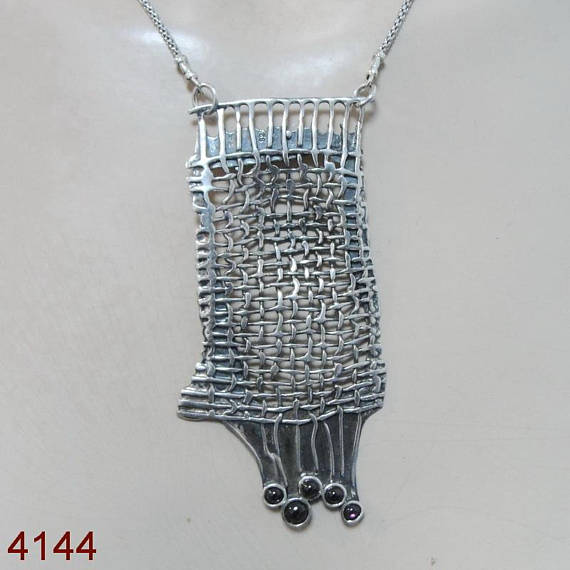 Hadar Designers 925 Sterling Silver Garnet Pendant Handmade Masterpiece January Birthstone
