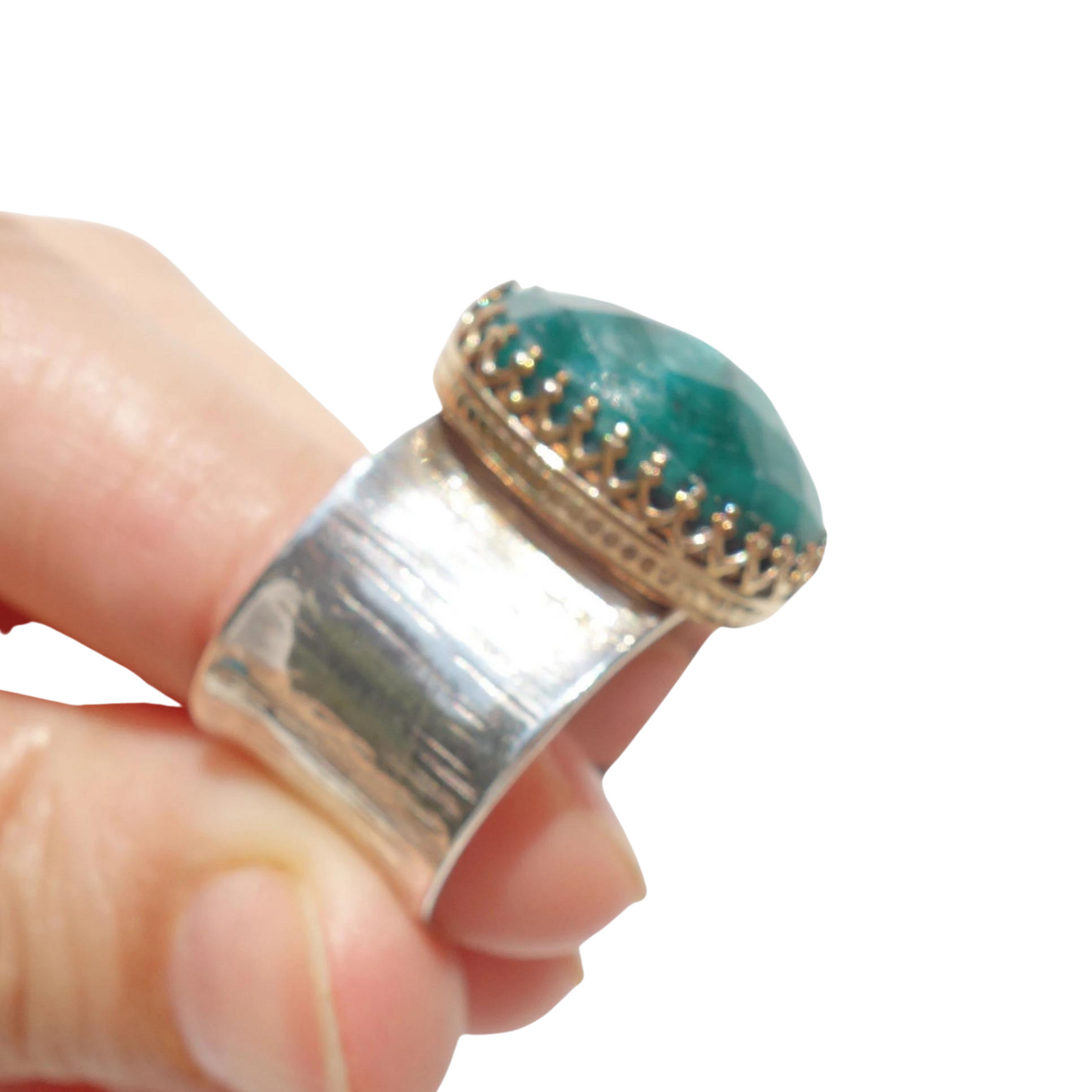 Natural Emerald Ring, Made of sterling silver, Yellow Gold, natural emerald gemstone, Big and Bold Ring, Oval Emerald, Unisex Cocktail ring, Israeli jewelry, Israeli design, Emerald Ring, Wide ring, BIG Emerald Ring, Textured ring, Gift for her, Men