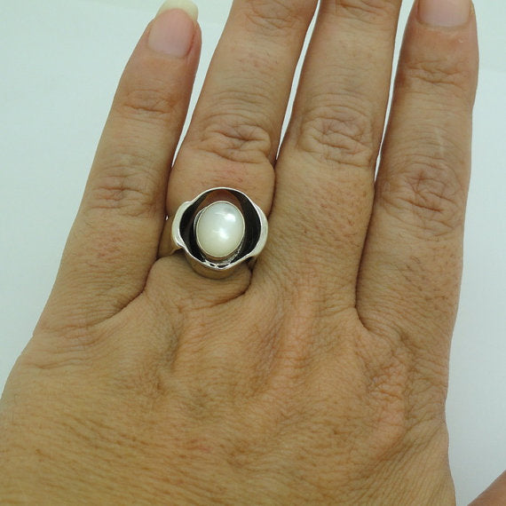 Mother of Pearl Silver Ring