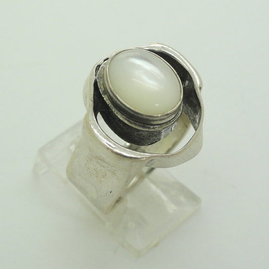 Mother of Pearl Silver Ring