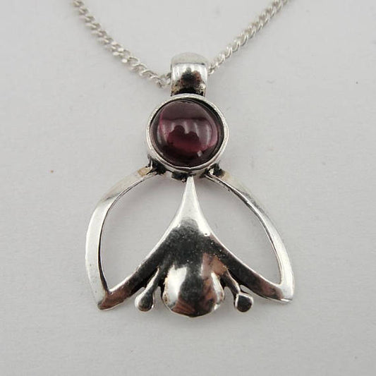 HADAR Israel Beautiful Sterling Silver and garnet Handmade Design Pendant (d4012