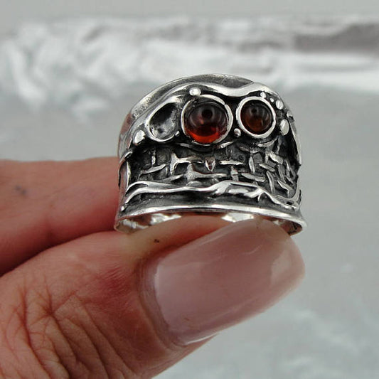 Israe design 925 Sterling Silver amber, net, unique Ring size 7.5 (h 1140b)