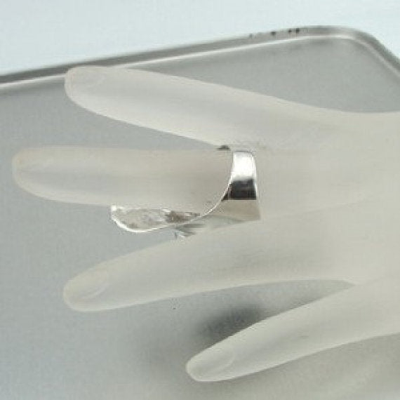 Sterling Silver,with Onyx Stone Ring (h 105B)