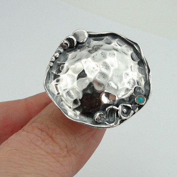 Sterling Silver Ring With a Small Blue Opal (H 1082)