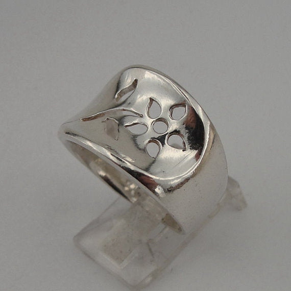 SUPER SALE Beautiful iSRAEL Handmade 925 Sterling Silver Flower Ring (tf 101)