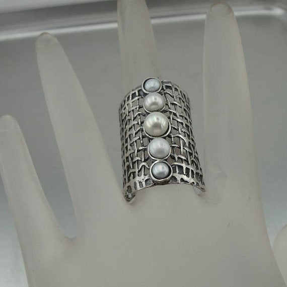 Sterling Silver Pearl Ring (1142b)