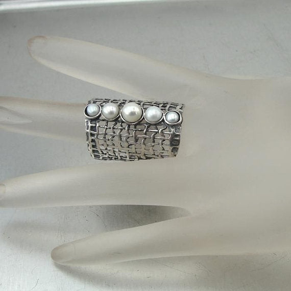 Sterling Silver Pearl Ring (1142b)