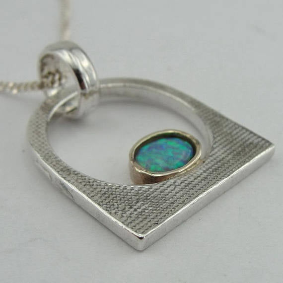 Hadar handcrafted Sterling Silver Opal Pendent round , chain ,gift , opal (2908)