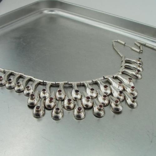 Hadar Designers Heavy Handmade 925 Sterling Silver Drop Red Garnet Necklace