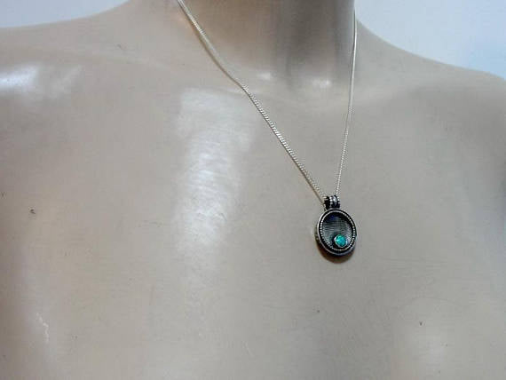 Hadar handcrafted Sterling Silver Opal Pendent round , chain ,gift (2907)