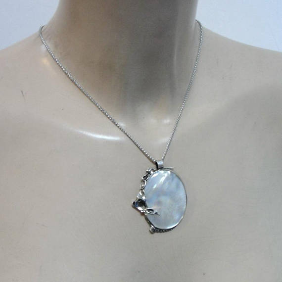 Mother Of Pearl 925 Silver Pendant, Israel Handmade Fabulous Sterling Silver Pearl Pendant, White stone Pendant, June Birthstone, Gift (434