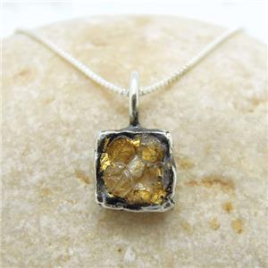 Solid silver Pendant inlaide with Raw Diamond and decorated with 24k , comes with necklaces