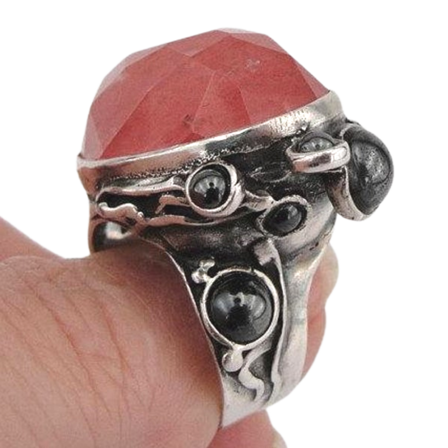 Oval Silver rose quartz Ring with black pearls