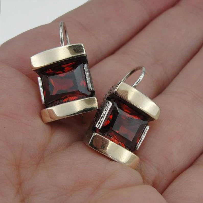 9K yellow Gold & Sterling Silver with Garnet Earrings