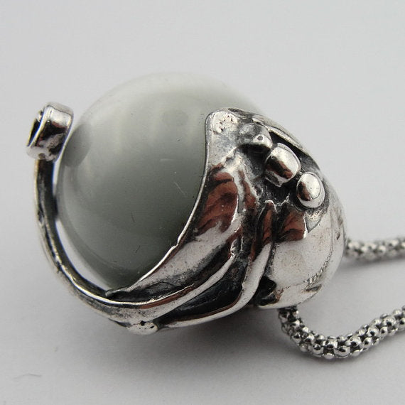 Great handcrafted Elegant ,Sterling Silver, cat's eye, Pendent,beautiful,925, p 4150