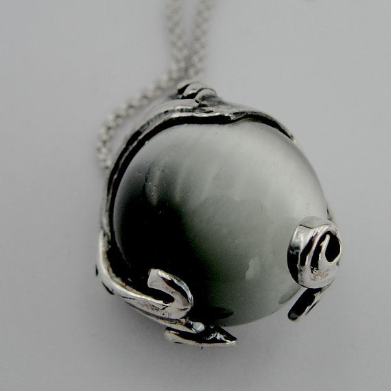 Great handcrafted Elegant ,Sterling Silver, cat's eye, Pendent,beautiful,925, p 4150