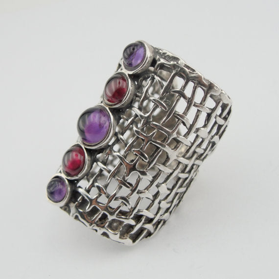 Handcrafted 925 Sterling Silver with Garnet Ring (1142b)