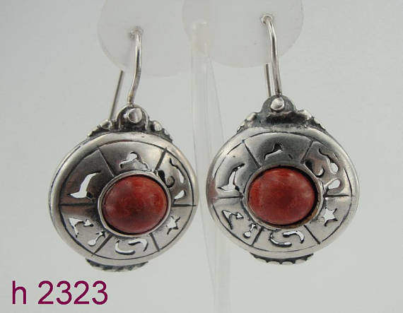 Round shape coral Earrings (h 2323)