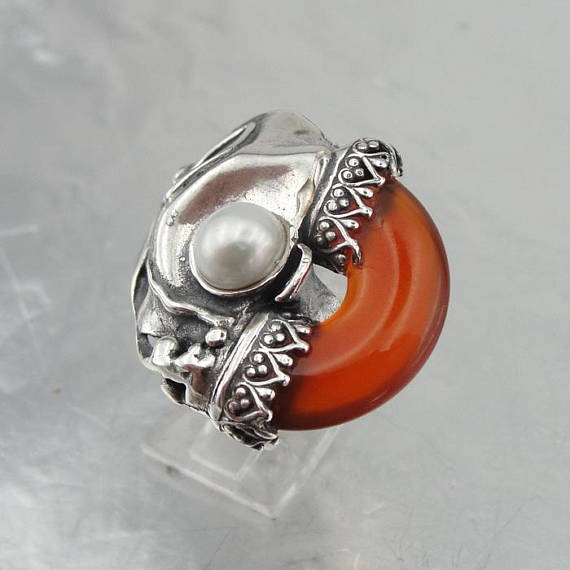 Israel handmade unique 925 Sterling Silver cornelian and Pearl woman Ring size 8 (h 172D)