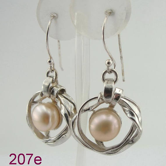 Great handcrafted Sterling Silver long rose Pearl Earrings (207e