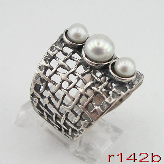 Sterling Silver net textured ring, with natural white Pearls